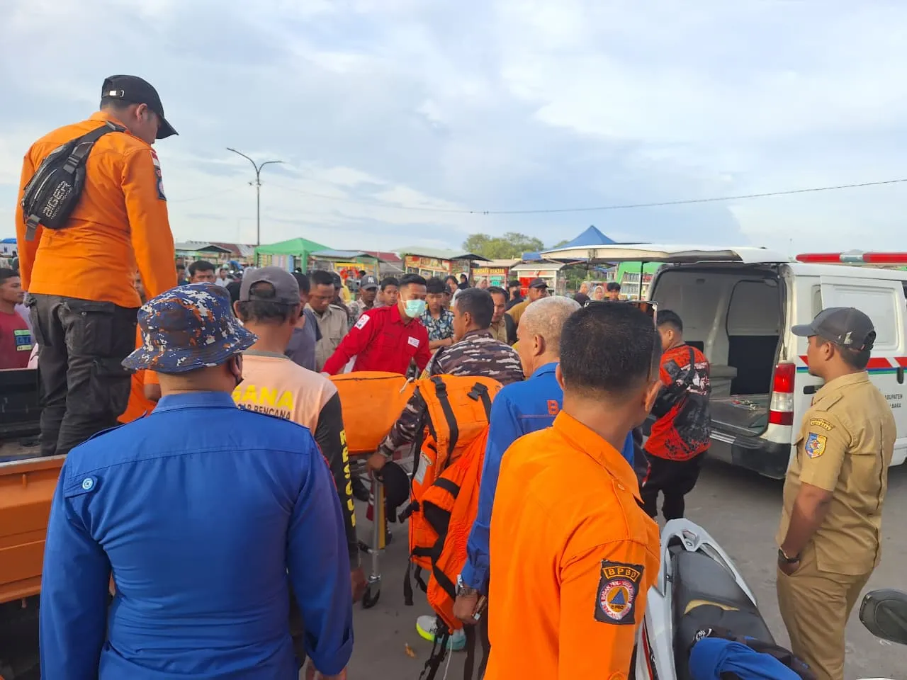 Mayat Pria Tanpa Identitas Ditemukan Terapung di Perairan Tanjung Tiram, Polisi Selidiki Identitas Korban