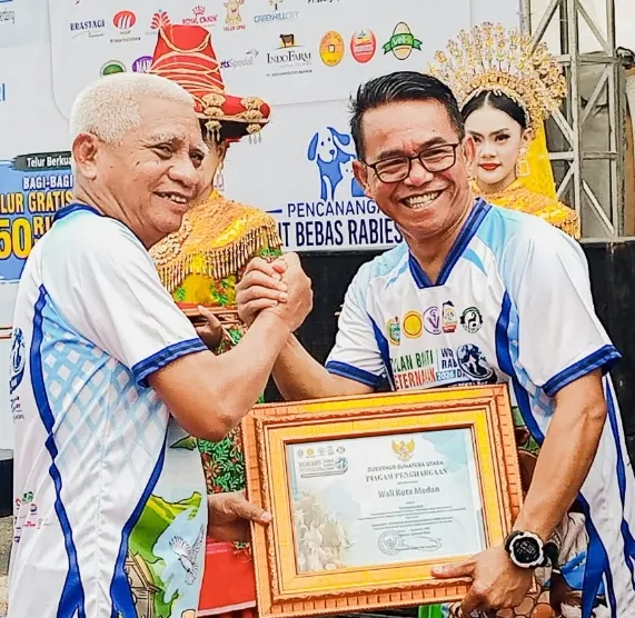 Semarak World Rabies Day 2026, Zakiyuddin Harahap Dampingi Wagub Sumut Lepas Peserta Jalan Santai