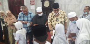 Fungsionaris BKM Agung Medan Santuni 669 Anak Yatim