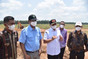 Zahir Tinjau Lokasi Pembangunan Masjid dan Rest Area