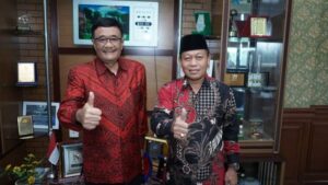 Plt.Wakil Kota Waris Thalib Sampaikan Keluhan Nelayan kepada Jarot Syaiful Hidayat