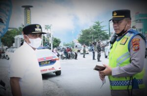 Pastikan Pengamanan Arus Balik, Bupati Batu Bara Tinjau Pospam Simpang Kuala Tanjung