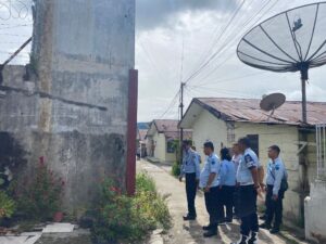 Kanwil Kumham Sumut Tinjau Bangunan Rutan Tarutung Rusak Akibat Gempa