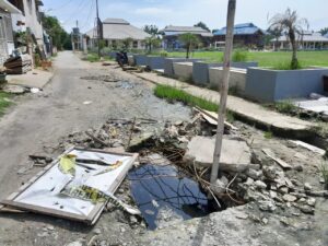 Di Batu Bara Lubang Menganga Menanti Korban, Camat Bilang Itu Bukan Urusan Kami