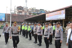 Kapolres Tebing Tinggi Pimpin Apel Gelar Pasukan Operasi Keselamatan Toba 2023 