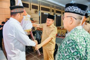 DPC Papdesi Batu Bara Dilantik. Bupati Zahir Beri Semangat Kepala Desa Membangun Daerah