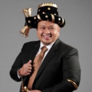 Hari Ini, Bupati Dolly Terima Anugerah PWI 2024 Dihadapan Presiden RI.