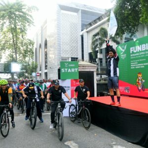 Sosialisasikan PON XXIPB PON Bersama DPRD Sumut Gelar Funbike.