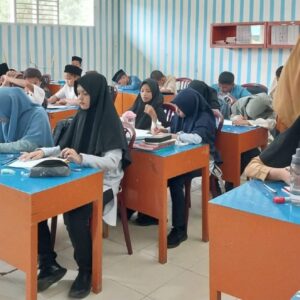 Santri Baru Pesantren Darul Mursyid Ikuti Tes Psikologi Minat dan Bakat.