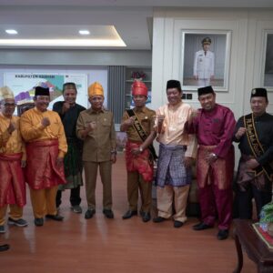 Bupati H. Surya Minta MABMI Lestarikan Seni Budaya Melayu.