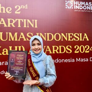 Kepala Humas USU Amelia Meutia Raih Penghargaan Kartini Humas Indonesia 2024.