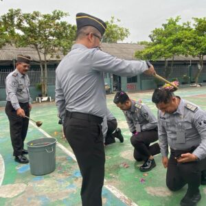 Enam Pegawai Lapas Labuhan Ruku Naik Pangkat.