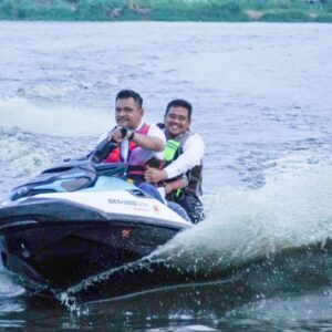 Resmi, Taman Kolam Retensi Martubung, Medan.