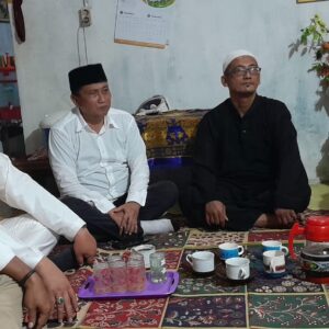 Bupati dan Wabup Batubara Terpilih Bahar-Syafrizal Kunjungi Keluarga Pejuang Gemkara Serahkan Tali Asih.