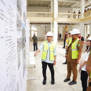 Wapres Gibran Tinjau Revitalisasi Gedung Warenhuis Medan.